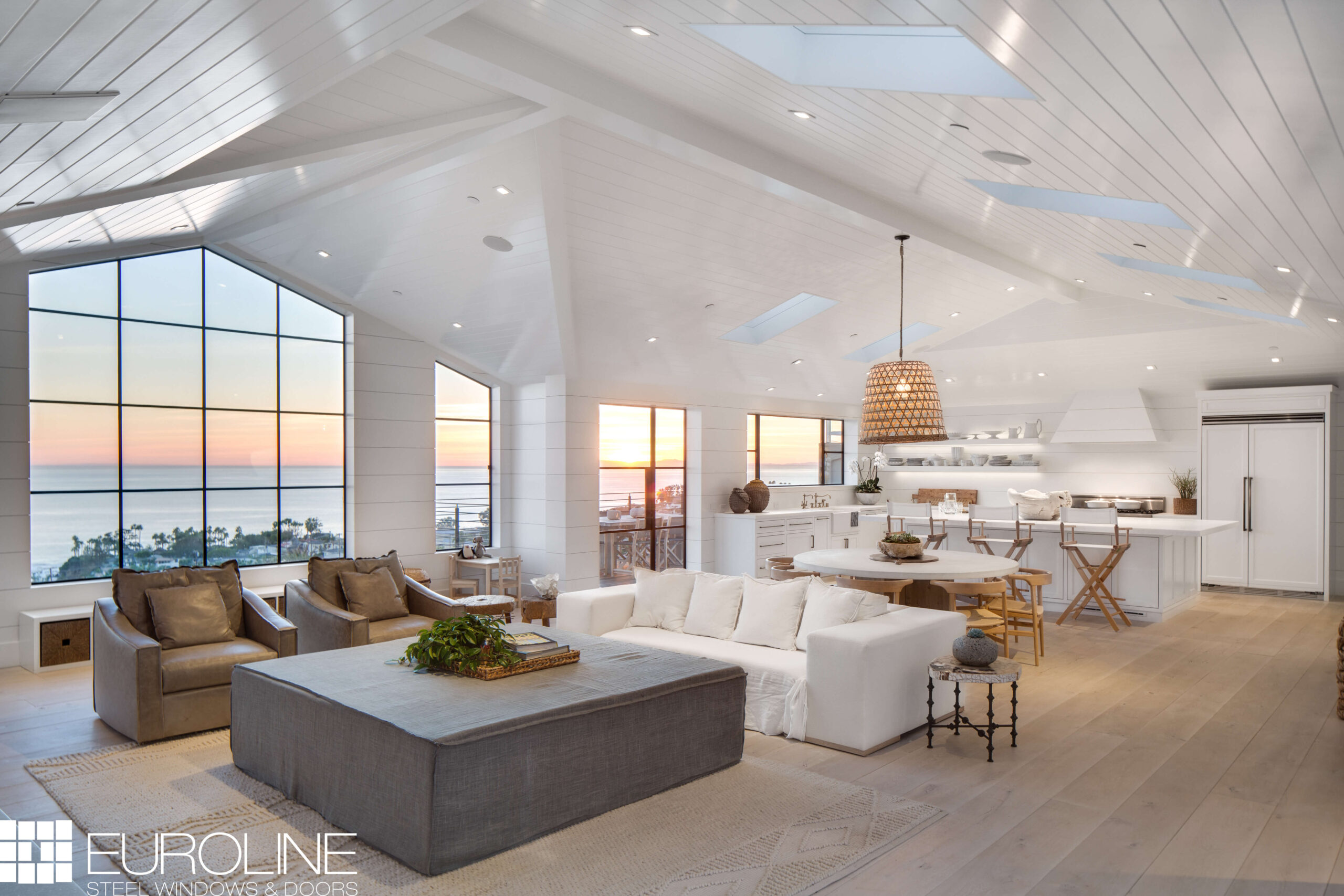 euroline-floor-to-ceiling-steel-windows-designer-window-supply-san-diego