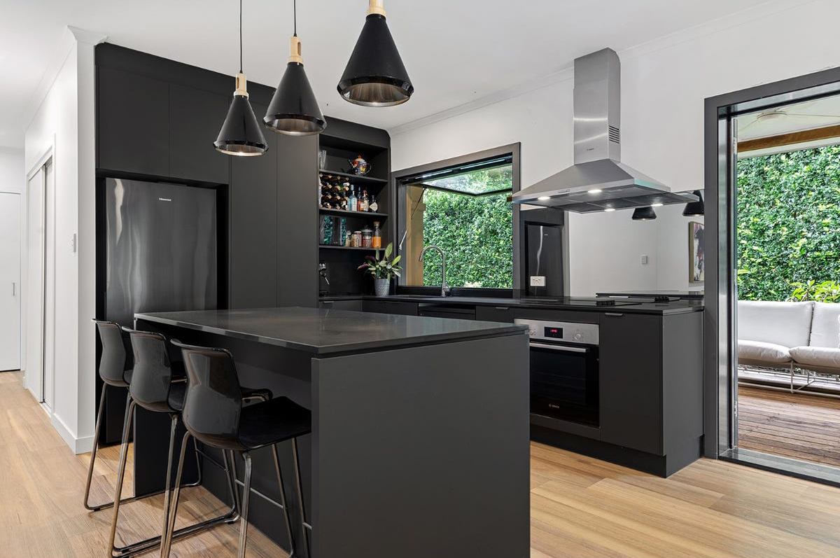 gravity-windows-residential-kitchen-passthrough-window-designer-window-supply-san-diego