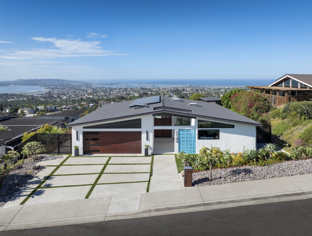 San Diego Windows: Coastal Midcentury Modern Transformation in Pacific Beach